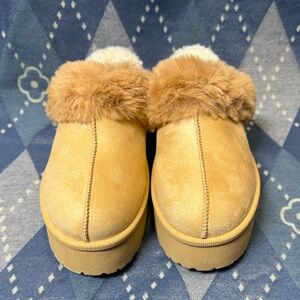 Glaze Tan Platform Shoes with Faux Fur